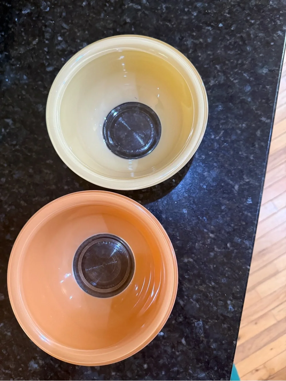 Vintage Pyrex 1 Liter Pair Glass Mixing Bowls